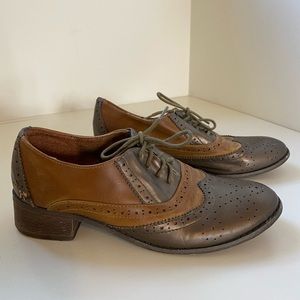 Wanted Lace up Oxford